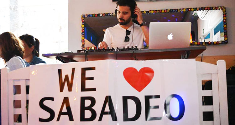 sabadeo-delorean-lounge-ruzafa