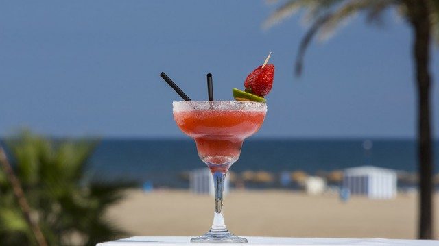 Gabbana beach cocktail bar, spiaggia las arenas