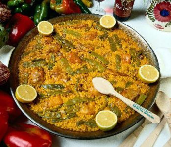 Aggiungere limone alla paella