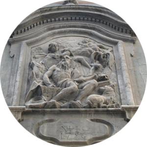 Facciata del Colegio del Arte Mayor de la Seda