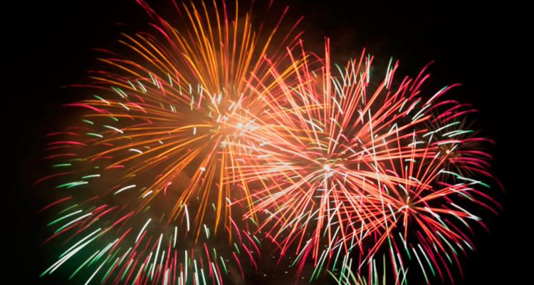 Resultado de imagen de CASTILLO DE FUEGOS ARTIFICIALES EN VALENCIA"