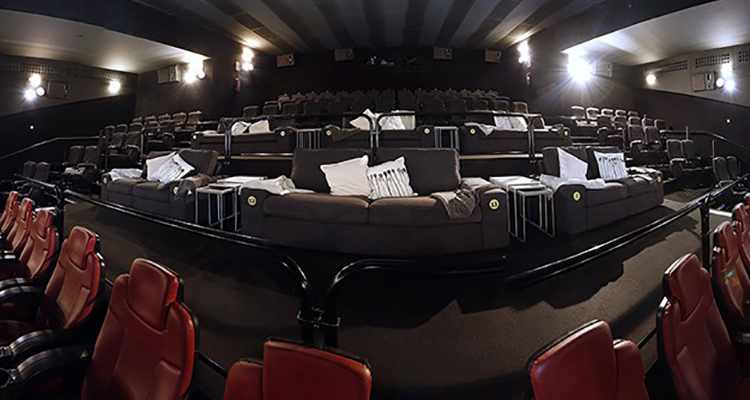 cines comodos en valencia