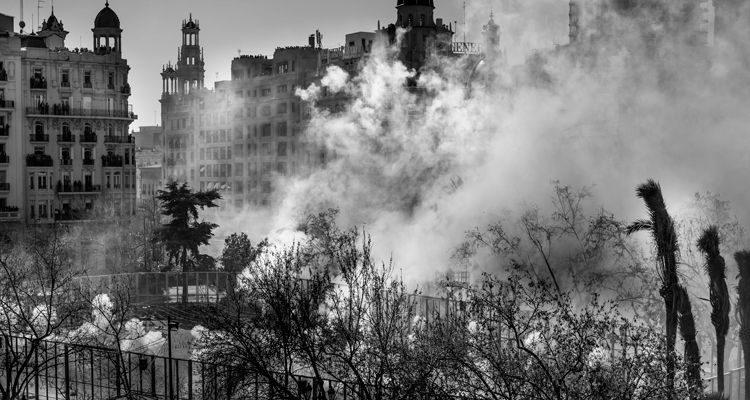 atico para ver la mascleta fallas