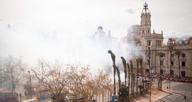 balcones para ver la mascleta en fallas