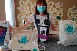 saler dona kits solidarios a la casa ronald mcdonald valencia