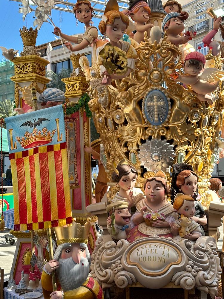 falla infantil Plaza de la reina fallas 2023 valencia